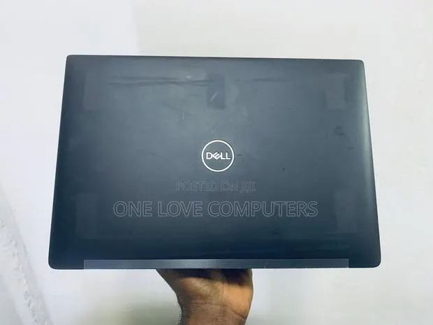 Laptop Dell Latitude 7390 8GB Intel Core i7 SSD 256GB · Photo 1