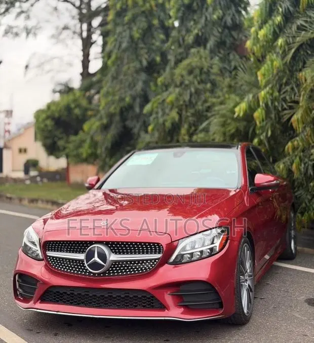 Mercedes-Benz C300 2020 Red · Photo 1