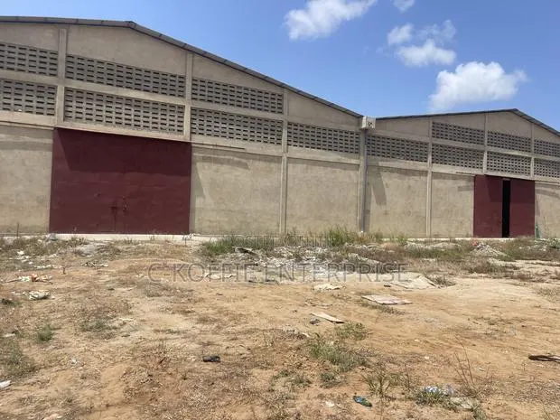 2000 SQM Warehouse at Airport for Rent · Photo 1