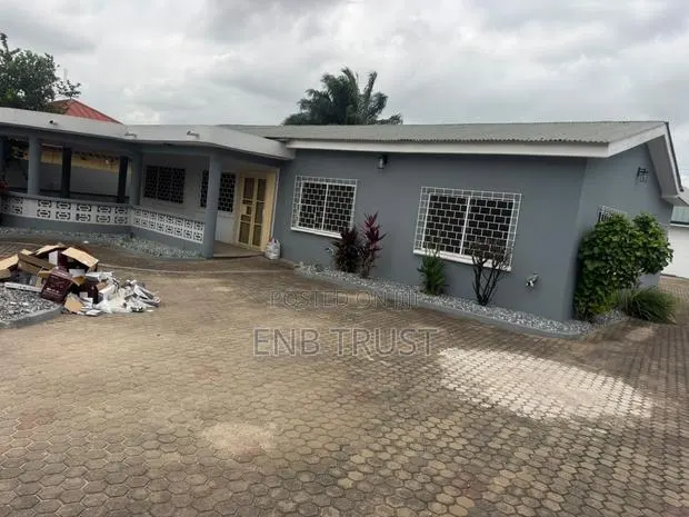 3bdrm House in Cfc Estate for rent · Photo 1