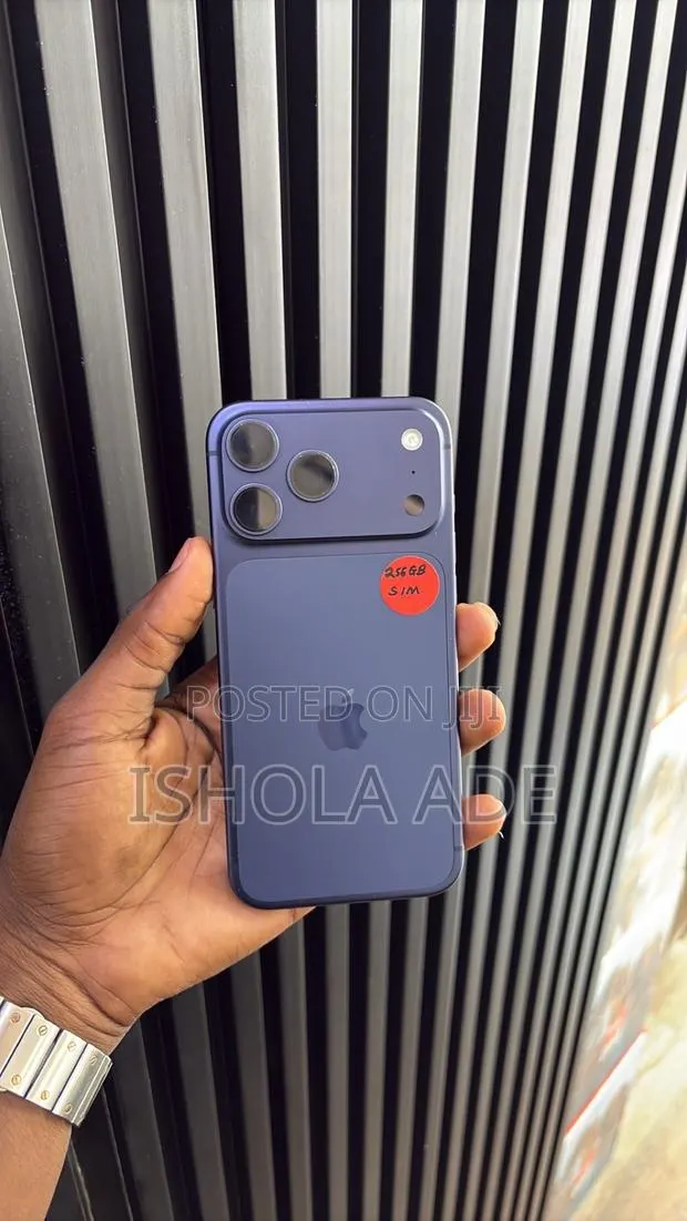 Apple iPhone 17 Pro Max 256 GB · Photo 1