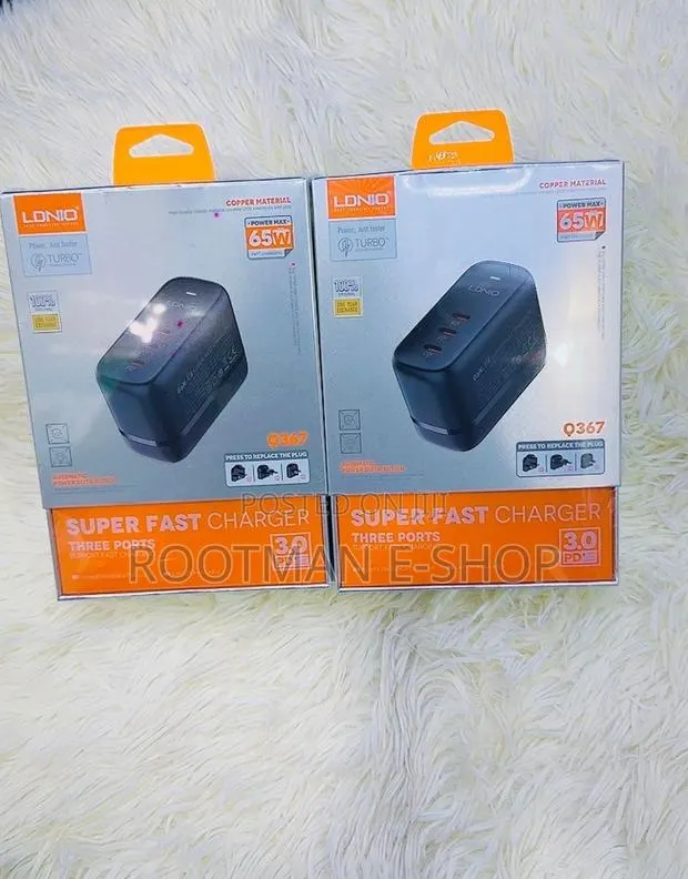 65W GaN Fast Charger With International Plugs & 3 USB-C Ports · Photo 1