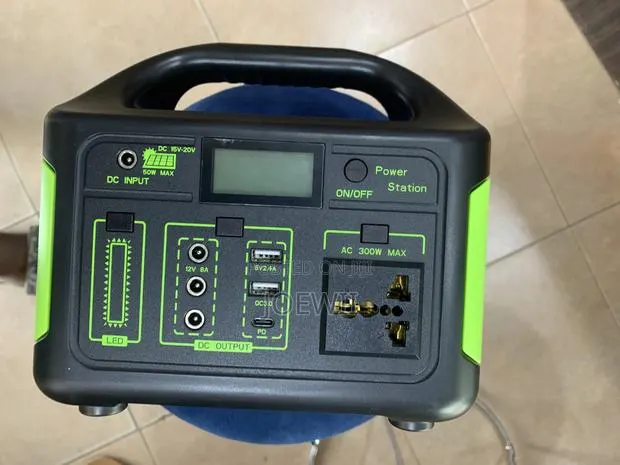 300w Powerstation With Solar Panel · Photo 1