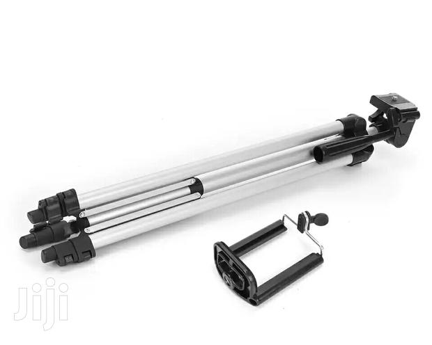 Tripod Stand For Camera & Phones · Photo 2