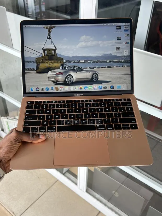 Laptop Apple MacBook Air 2018 8GB Intel Core i5 SSD 256GB · Photo 1