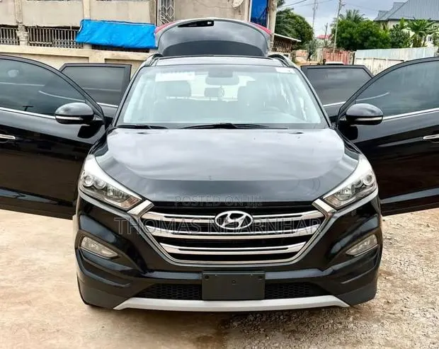 Hyundai Tucson Limited AWD 2017 Black · Photo 1
