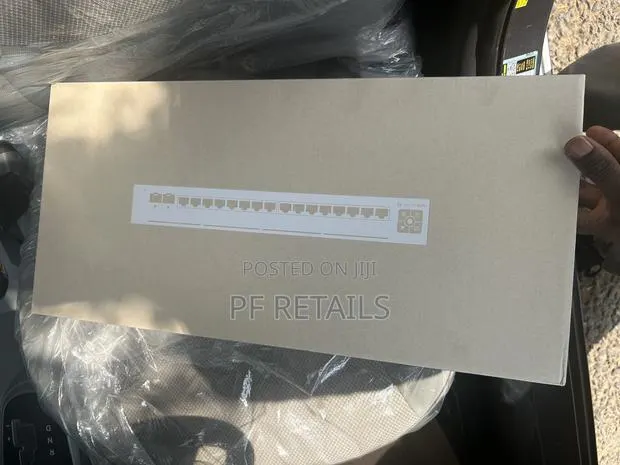Ubiquiti 16 Port Pro Max Poe Switch (180w) (Usw-Pro-Max-16-Poe) · Photo 1