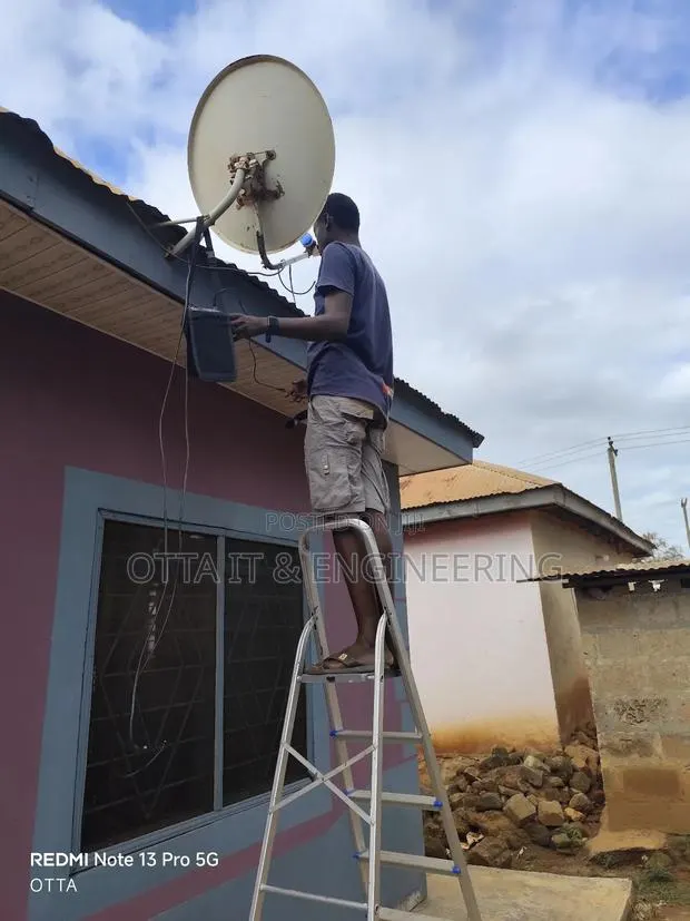Digital Satellite Tv and Domestic Installations · Photo 1