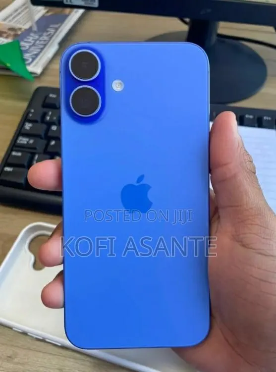 Apple iPhone 16 Plus 256 GB Blue · Photo 1