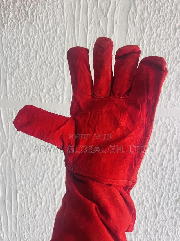 Leather Hand Gloves · Photo 1