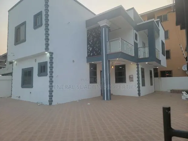 4bdrm Duplex in Suadom Properties, Baatsona Total for rent · Photo 1
