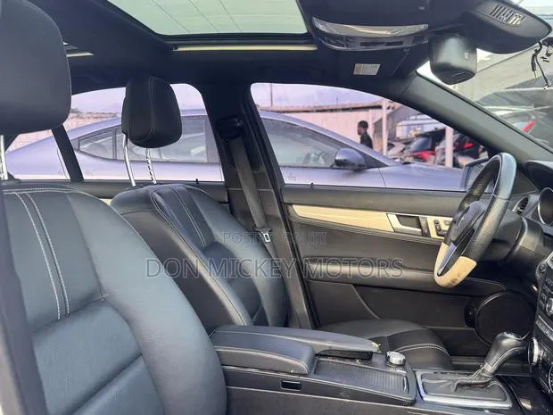 Mercedes-Benz C250 2014 Silver · Photo 1