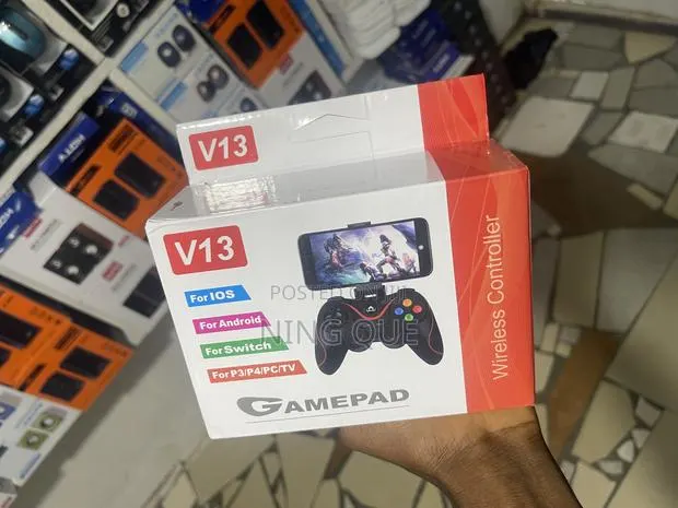 V13 Phone Gaming Pad · Photo 1