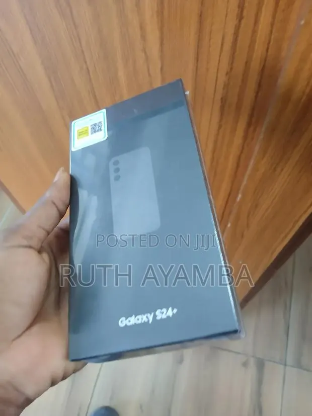 New Samsung Galaxy S24 Plus 256 GB Black · Photo 1