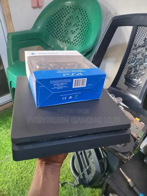 Ps4 Slim 1tb Jailbreak With 20 Games · Photo 1