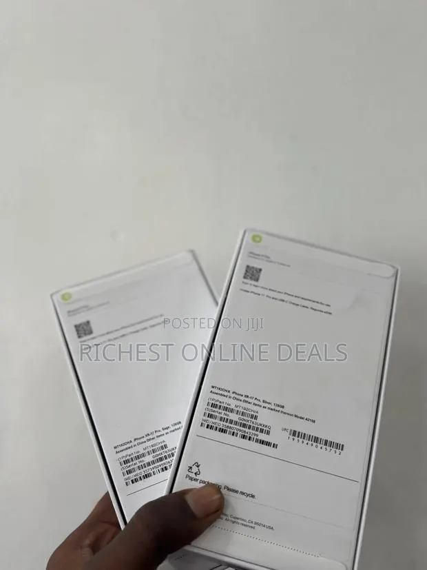 New Apple iPhone XR 128 GB · Photo 1