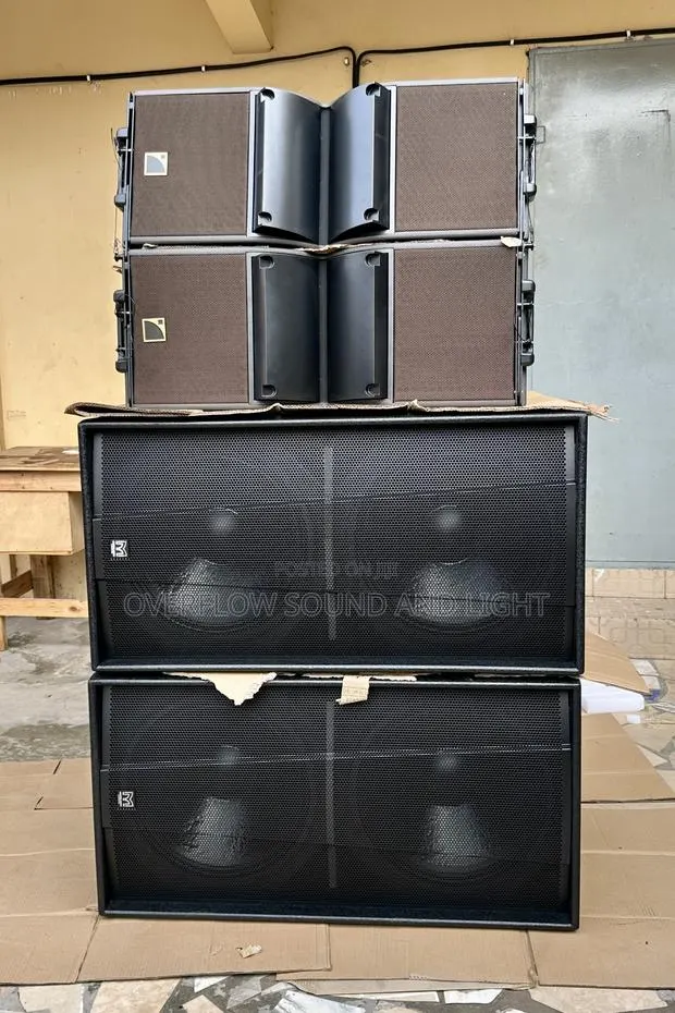 Line Array Speakers and Complete Rack Set · Photo 1