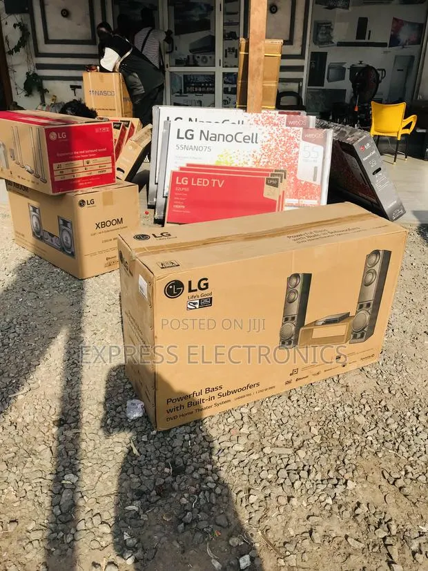 Very Cool Price LHD 687bg. 1250 Watts Sound System · Photo 1