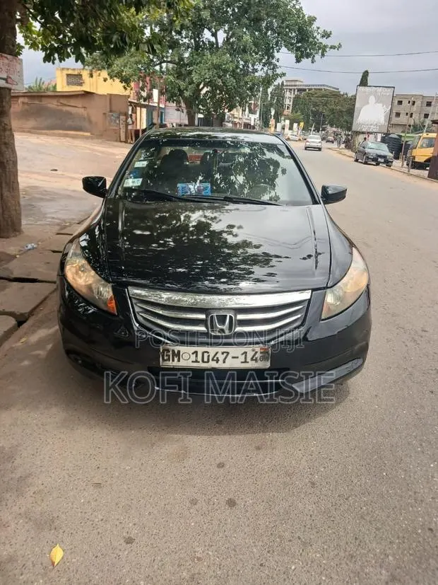 Honda Accord 2012 Black · Photo 1