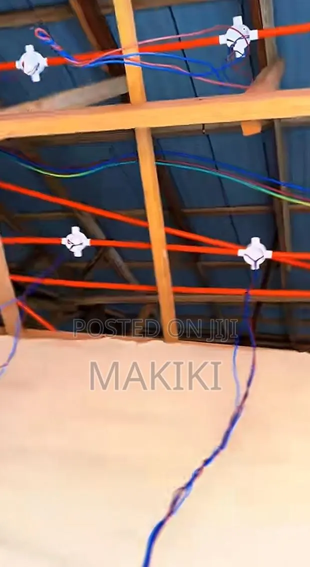 Electrician · Photo 1