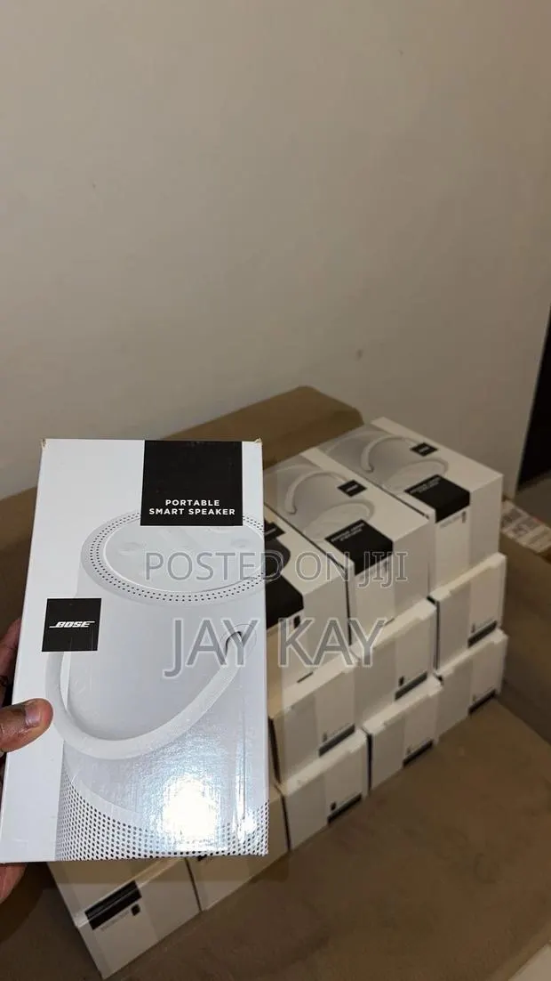 Bose Portable Smart Speaker · Photo 1