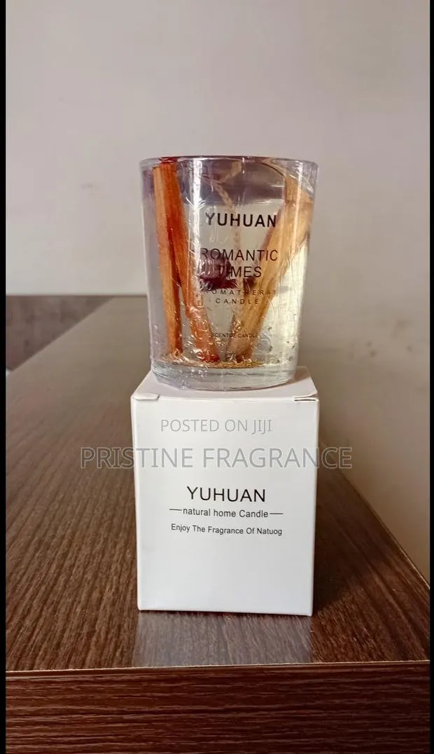 Ebony Sandalwood Dried Bloom Aromatherapy Candle · Photo 1
