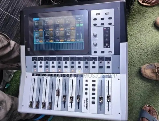 Mackie DM-20 20-Channel Digital Mixer Console · Photo 1