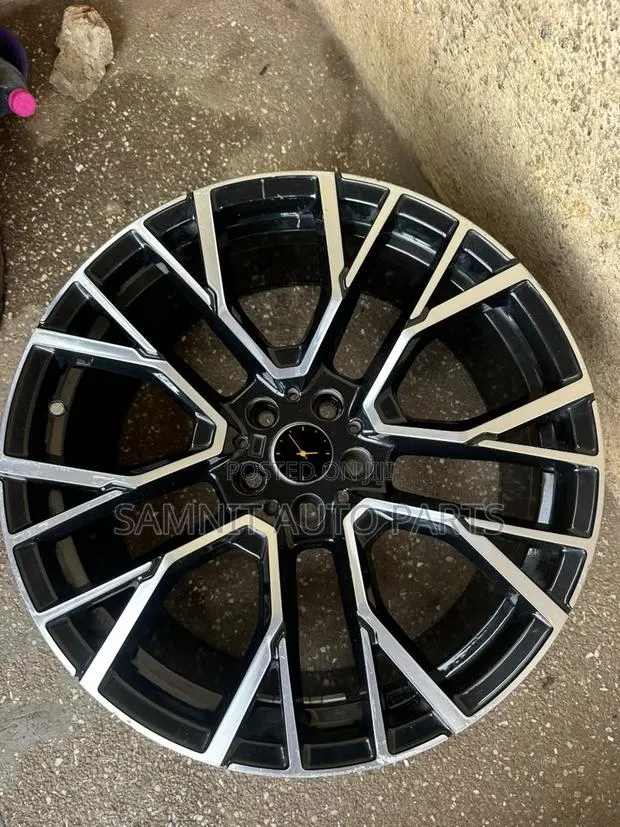 Home Used Rim 20 for Ford Explorer · Photo 1