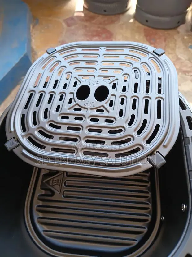 Peaceful Living Decakila 4.5L Air Fryer · Photo 1