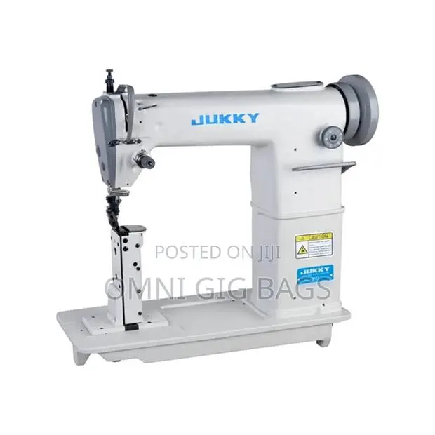 Post Bed Industrial Sewing Machine · Photo 1