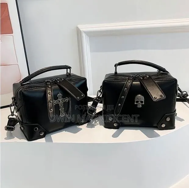 Black Gothic Punk Square Pu Leather Crossbody Handbags · Photo 1