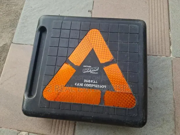 Portable Air Compressor · Photo 1