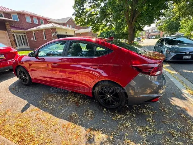 Hyundai Elantra Sport 2020 Red · Photo 1