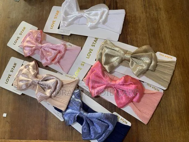 Bow Tie Design Headband for Girls · Photo 1