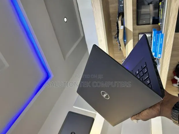 Laptop Dell Latitude 7480 8GB Intel Core i5 SSD 256GB · Photo 1