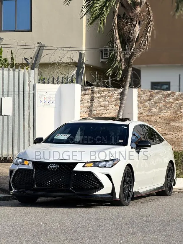 Toyota Avalon TRD 2020 White · Photo 1