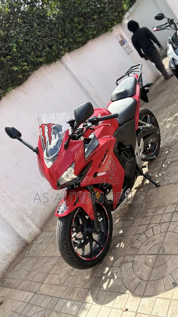 Honda CBR 2018 Red · Photo 1
