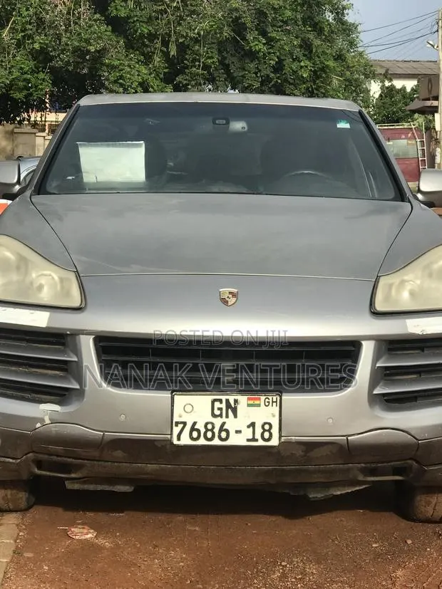 Porsche Cayenne S 2012 Gray · Photo 1