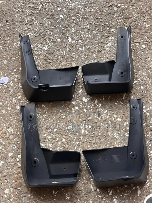 Honda Accord 2018-2022 Mud Guard Rubber · Photo 1