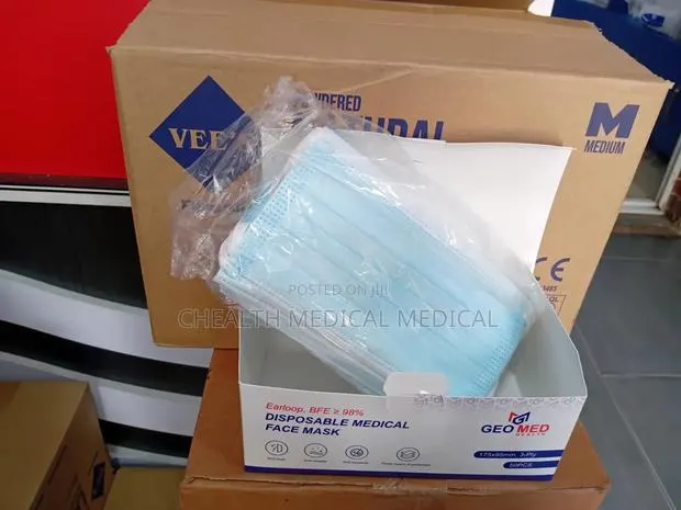 Disposable Medical Face Mask · Photo 1