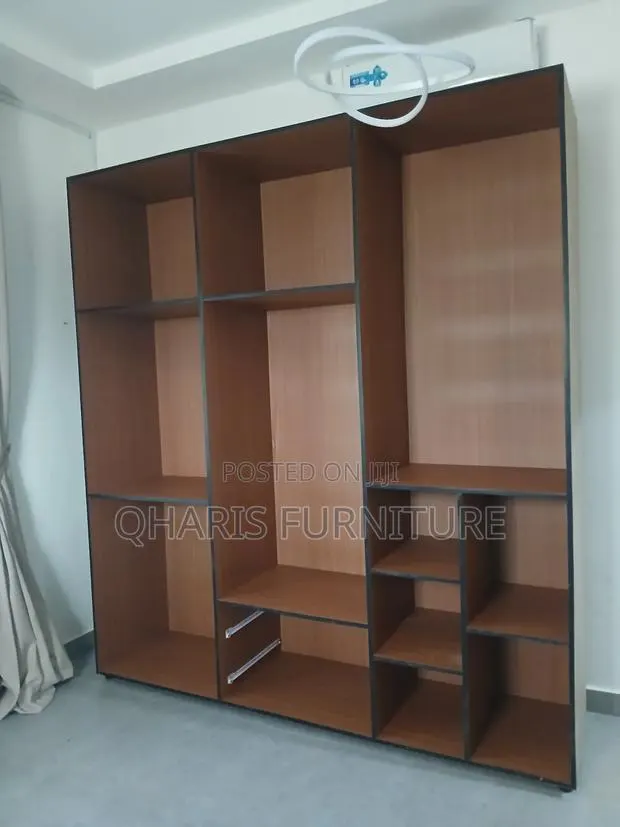 Open Wardrobe · Photo 1