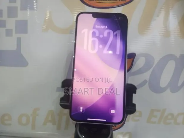Apple iPhone 14 128 GB Purple · Photo 1