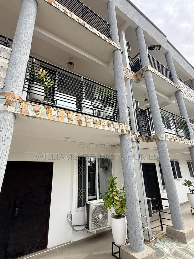 Flabbergasted/Luxury Furnished 2bedrms+3washrms Apt,Spintex · Photo 1