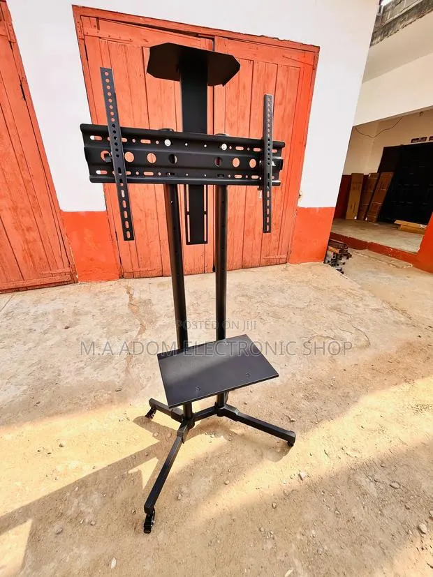 Move Your Tv to the Desired Position With the This Tv Cart · Photo 1