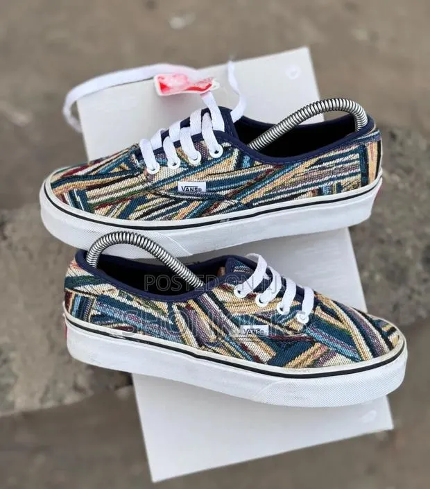 Vans Sneakers · Photo 1