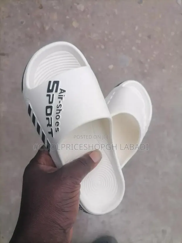 Slippers Soft Sole Non-slip Style · Photo 1