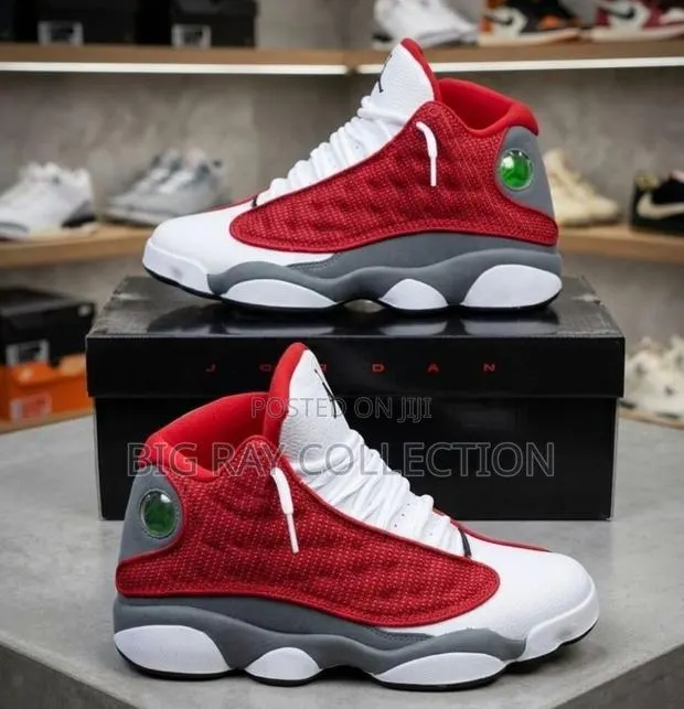 Jordan 13 Retro “White and Red” · Photo 1