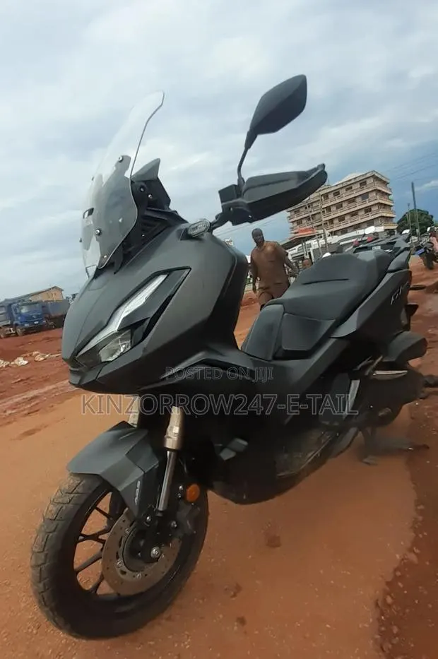 Honda 2022 Gray · Photo 1