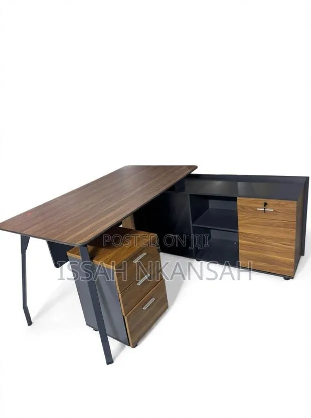 Executive Office Desk · Photo 1