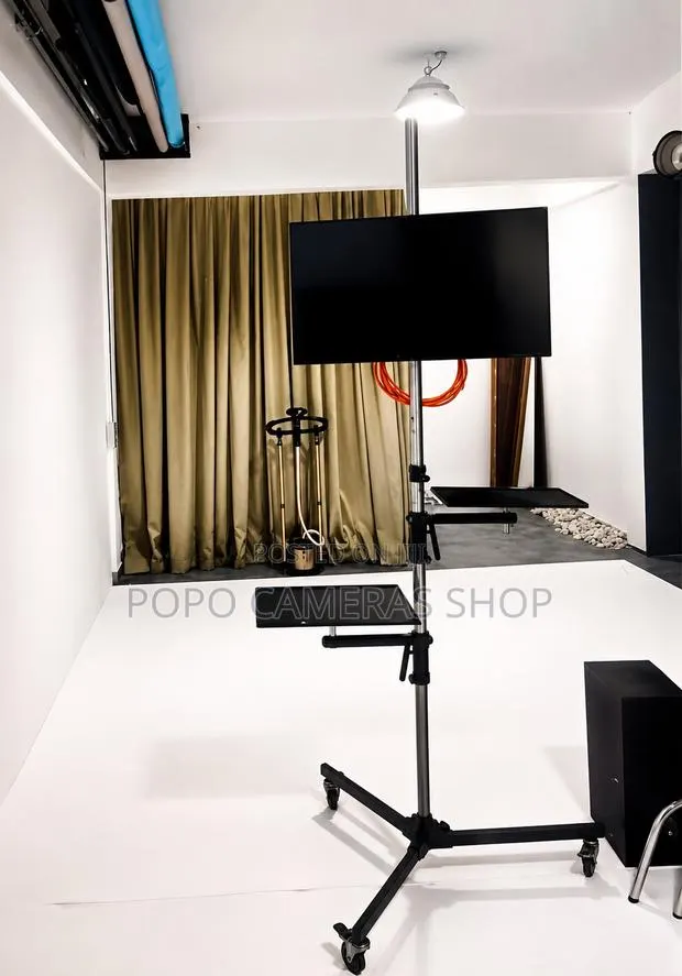 190cm Heavy Duty Stand With Wheels + Two Laptop Holder and a Tablet H · Photo 1
